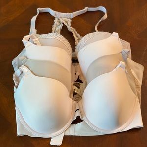4 pack bundle of bras